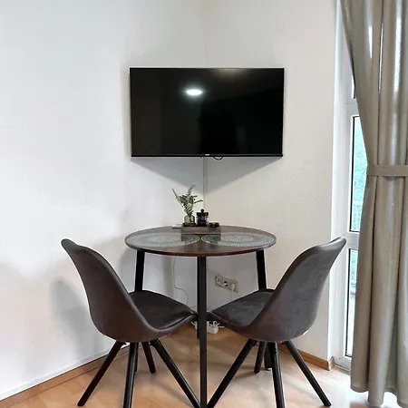 Modern, Gemuetlich Mit Wlan, Tv Essen