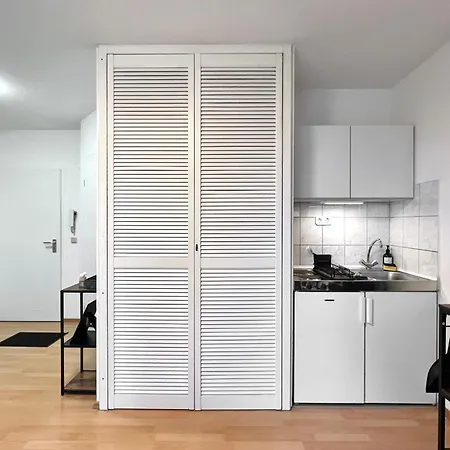 Modern, Gemuetlich Mit Wlan, Tv Essen